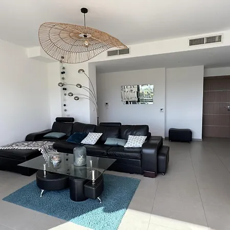 Dernier Etage Avec Privatif Sur Grande Terrasse *