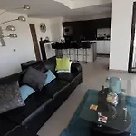 Dernier Etage Avec Privatif Sur Grande Terrasse Apartman