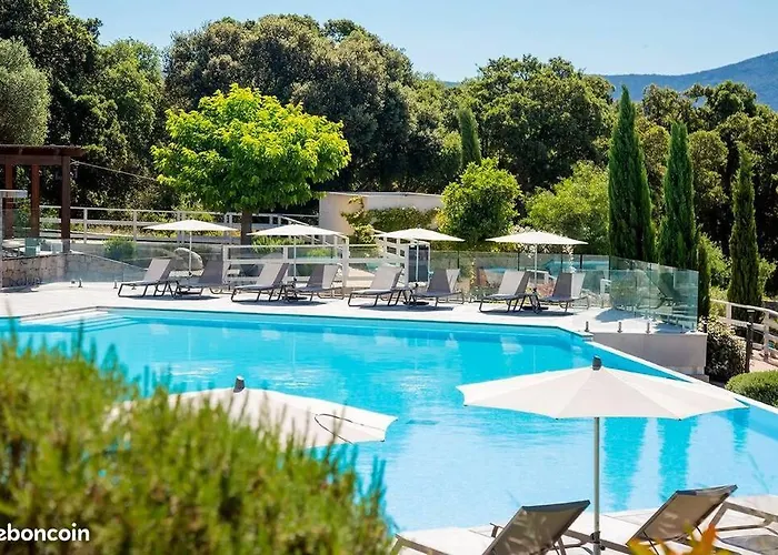 Dernier Etage Avec Privatif Sur Grande Terrasse Апартаменти