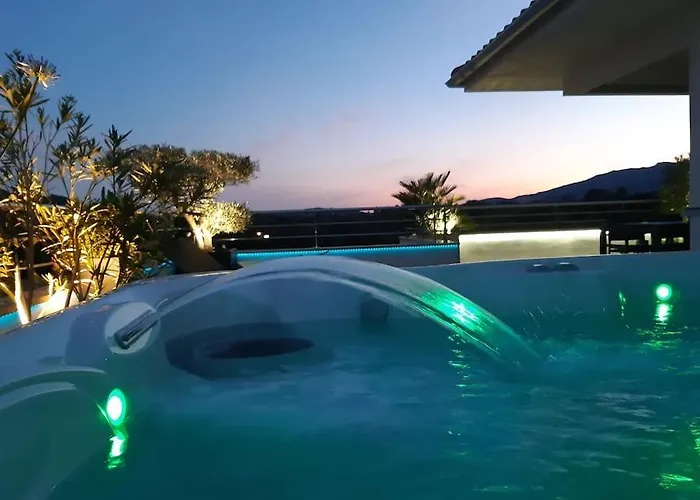 Dernier Etage Avec Privatif Sur Grande Terrasse Апартаменти Порто-Веккіо